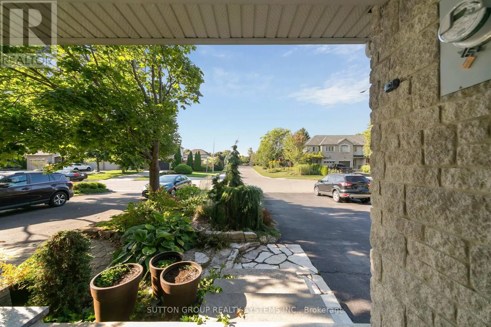57 FOXBOROUGH DRIVE