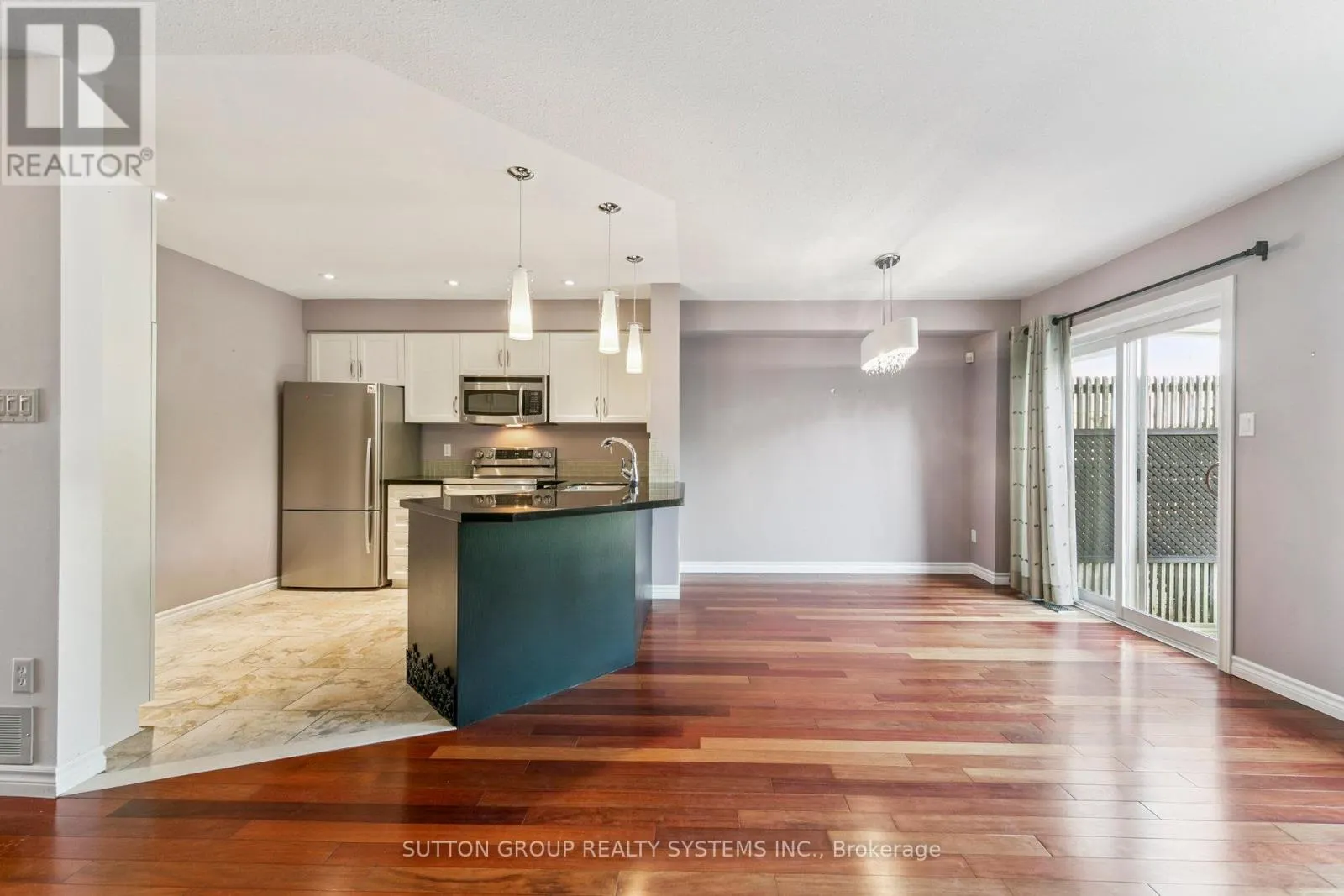57 FOXBOROUGH DRIVE