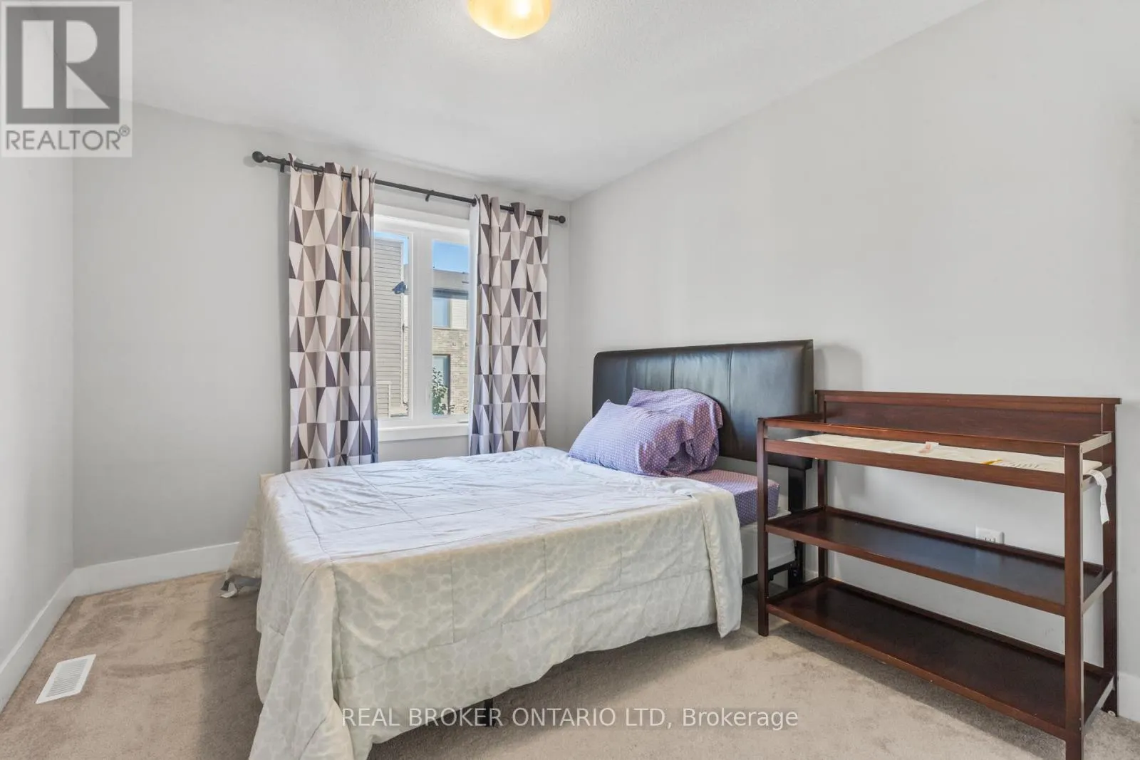 43 - 1960 DALMAGARRY ROAD, #43