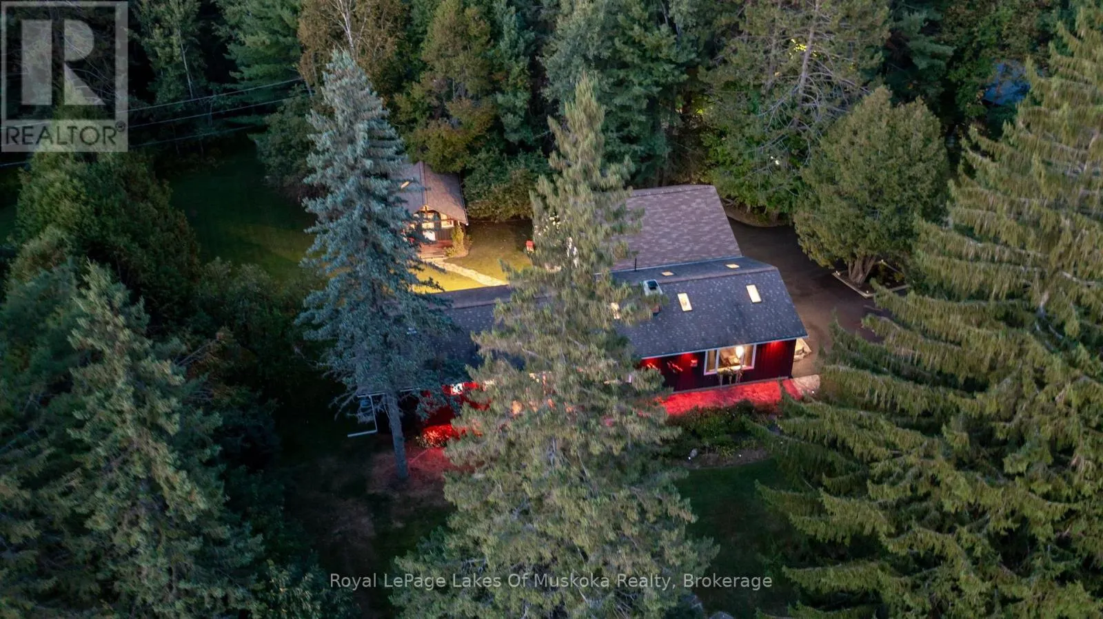 2 LESLIE DRIVE W