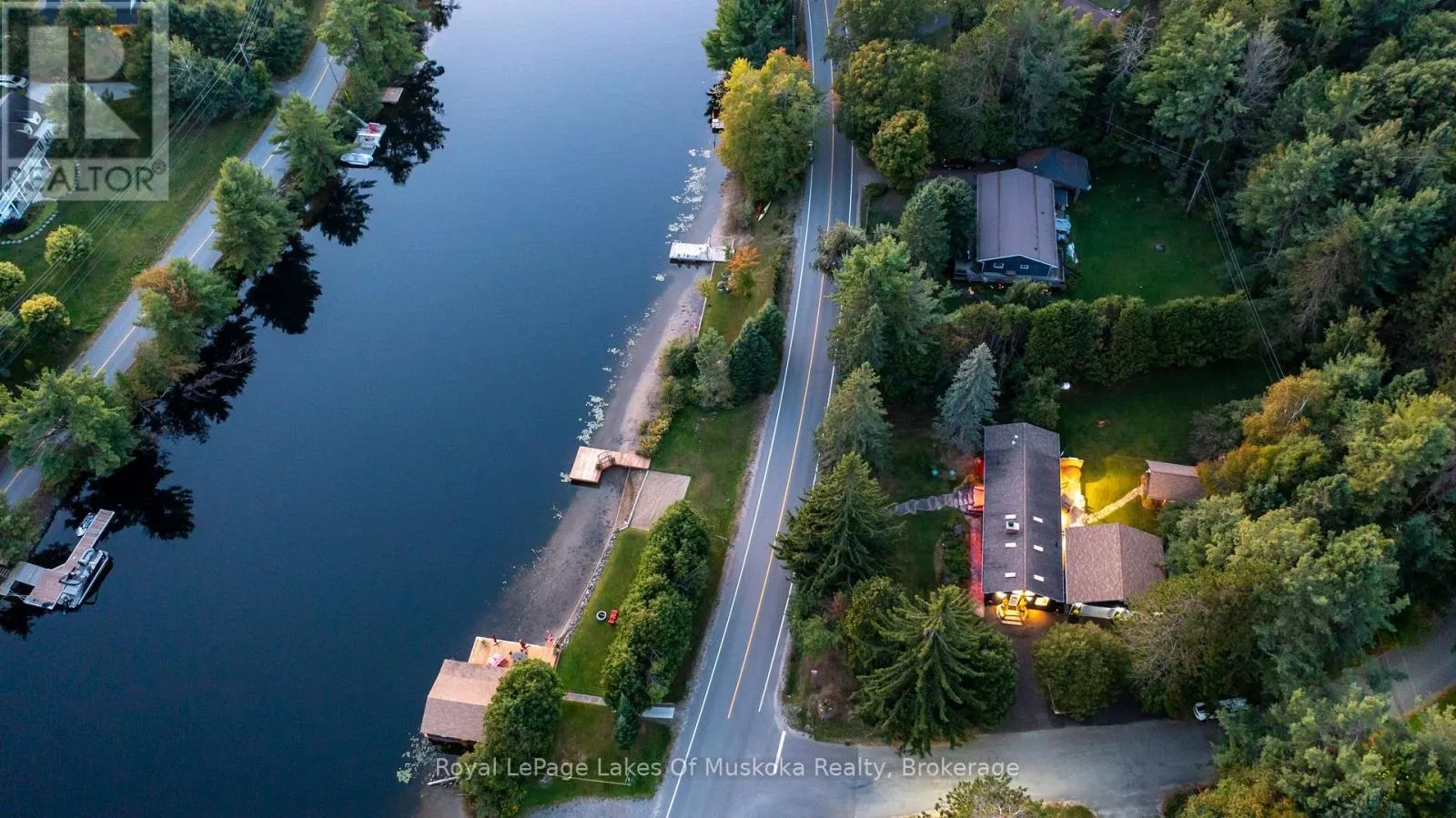 2 LESLIE DRIVE W