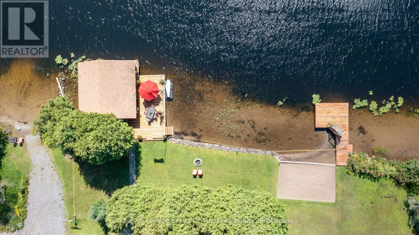 2 LESLIE DRIVE W