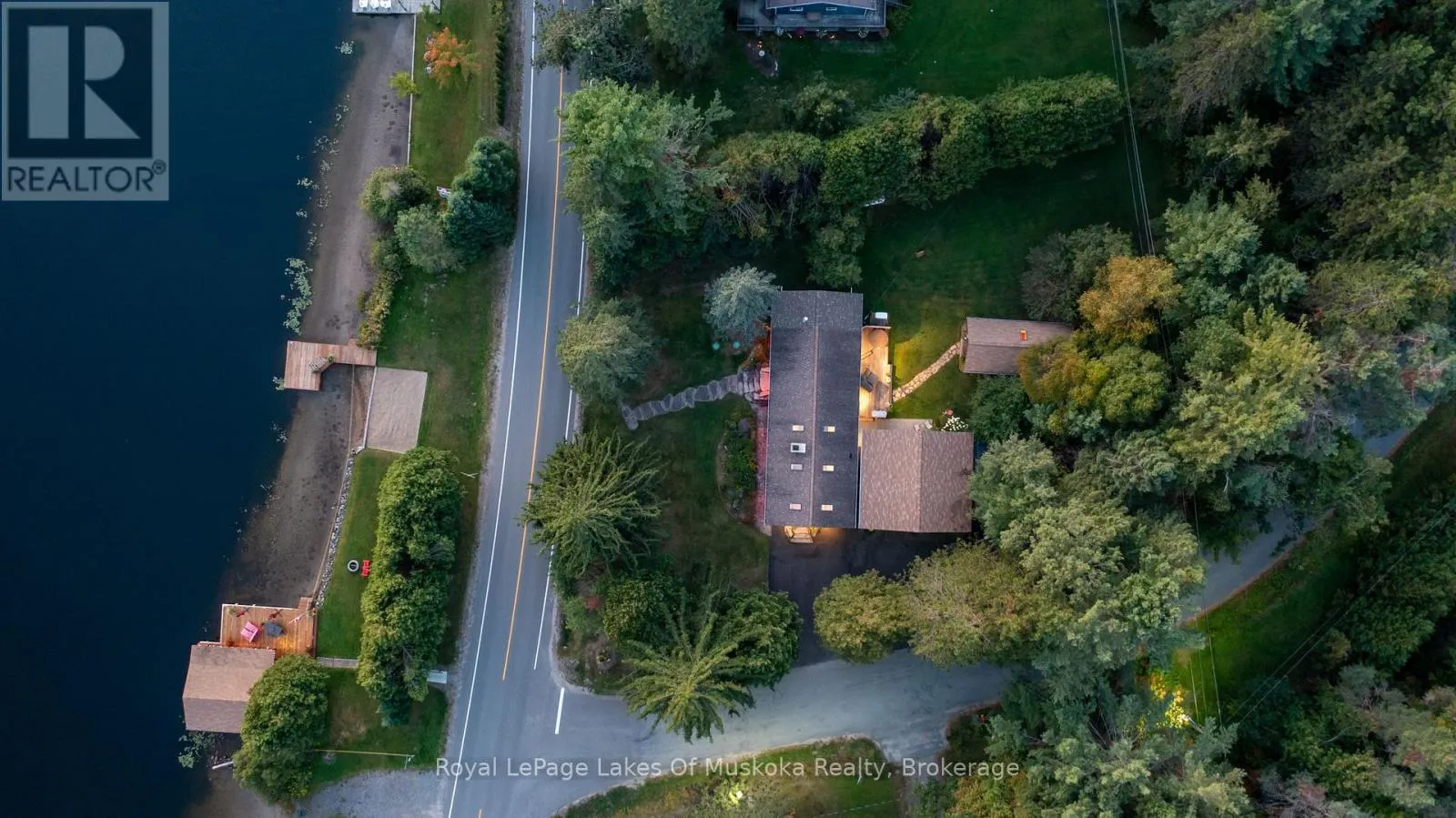 2 LESLIE DRIVE W