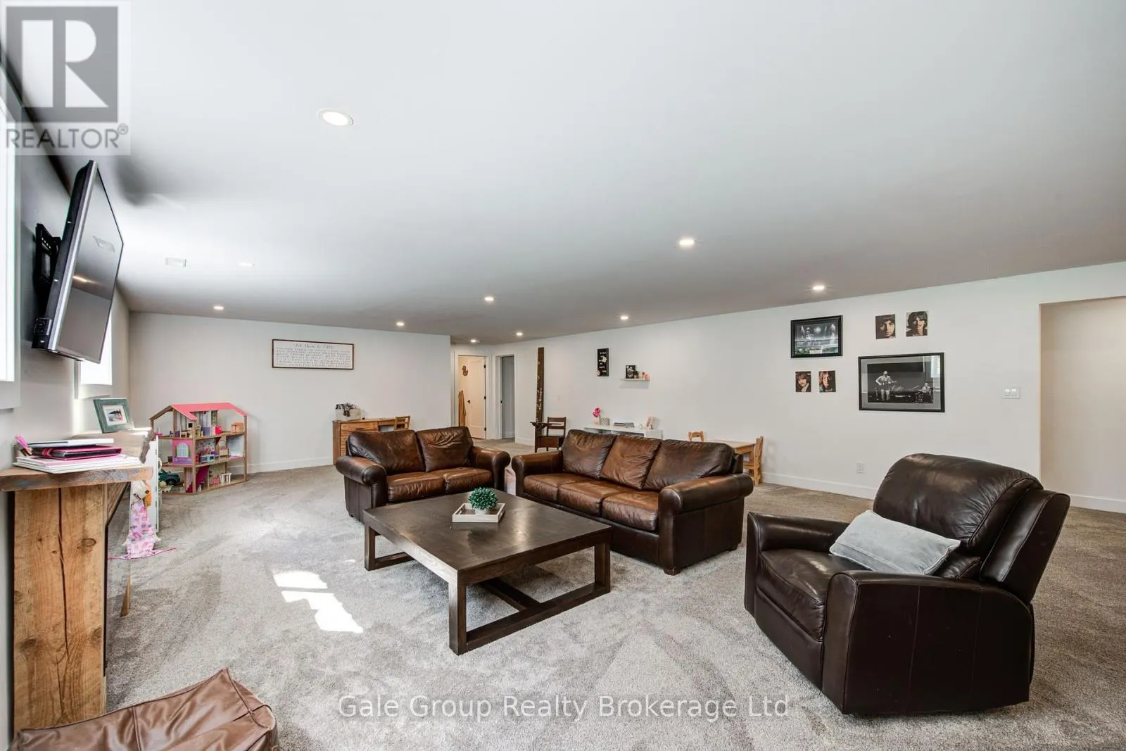 59 NORTH STREET W