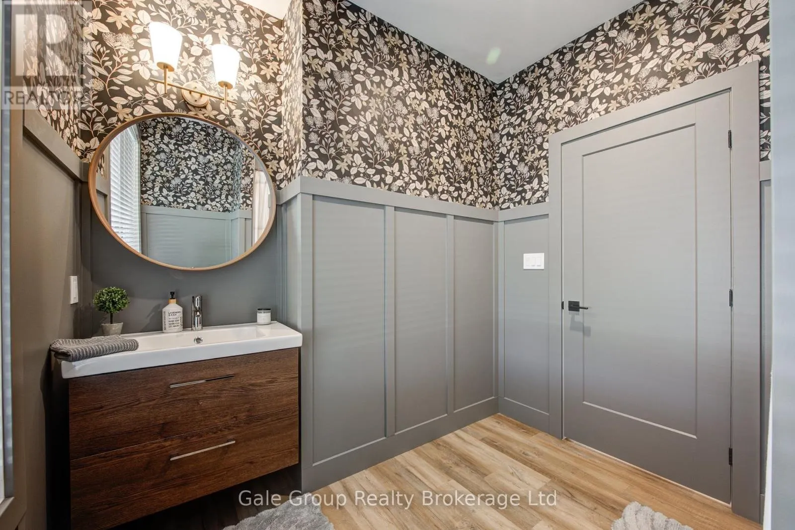 59 NORTH STREET W