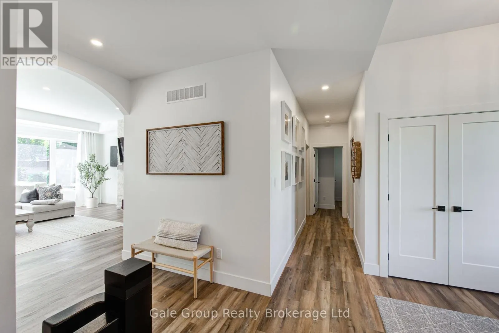 59 NORTH STREET W