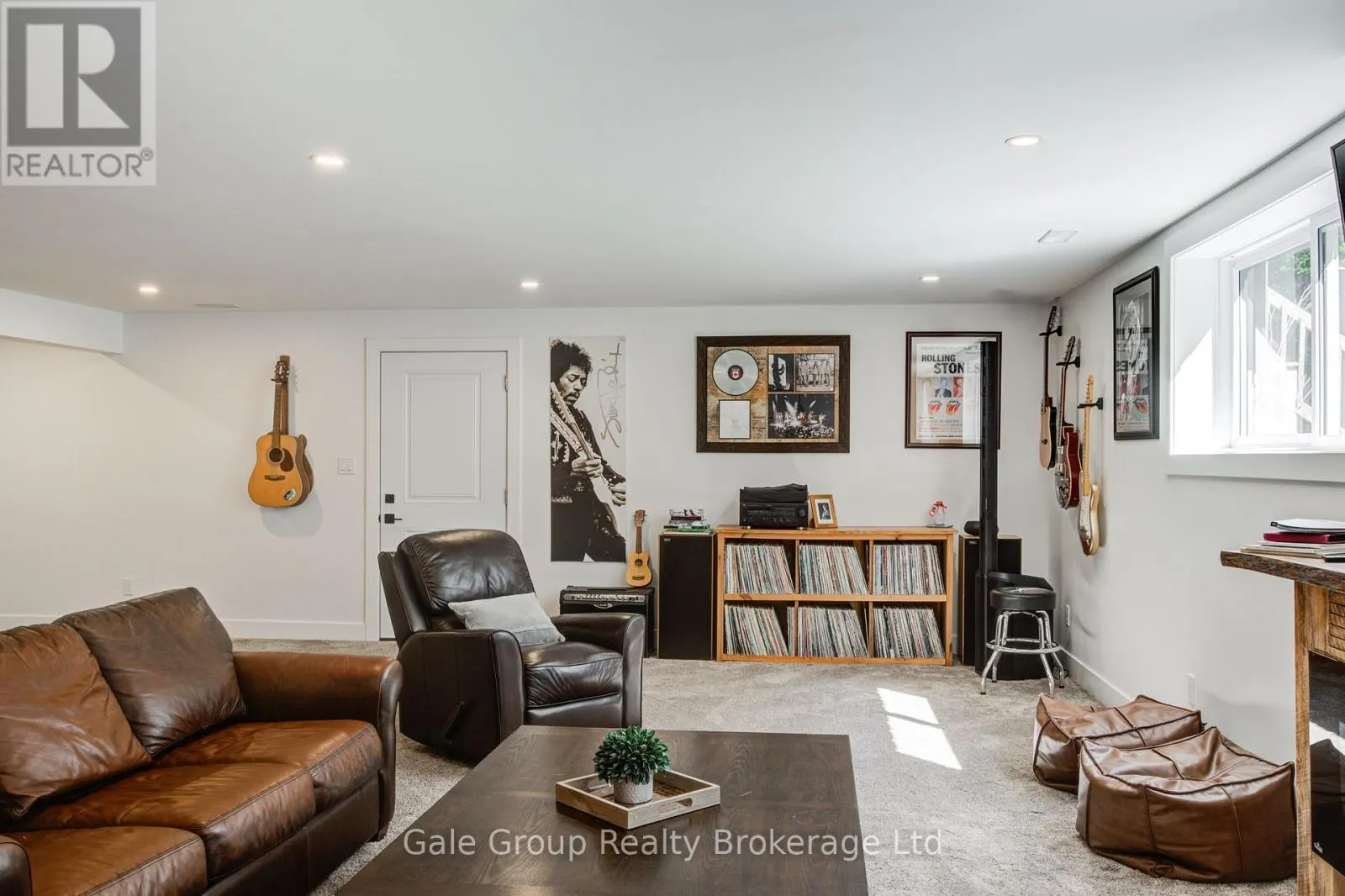 59 NORTH STREET W