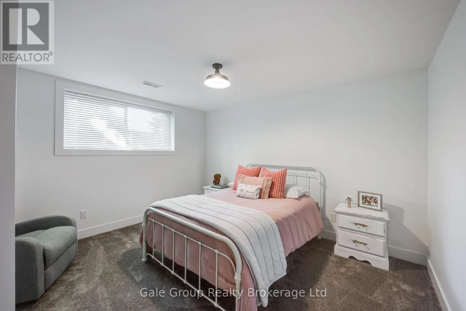 59 NORTH STREET W