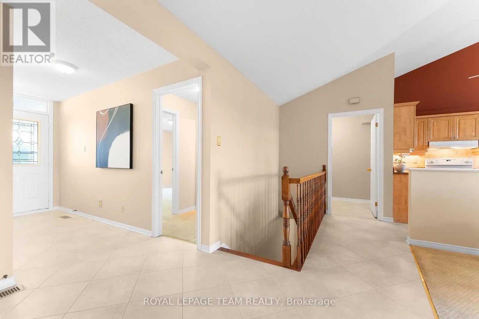 16 OYSTER BAY COURT