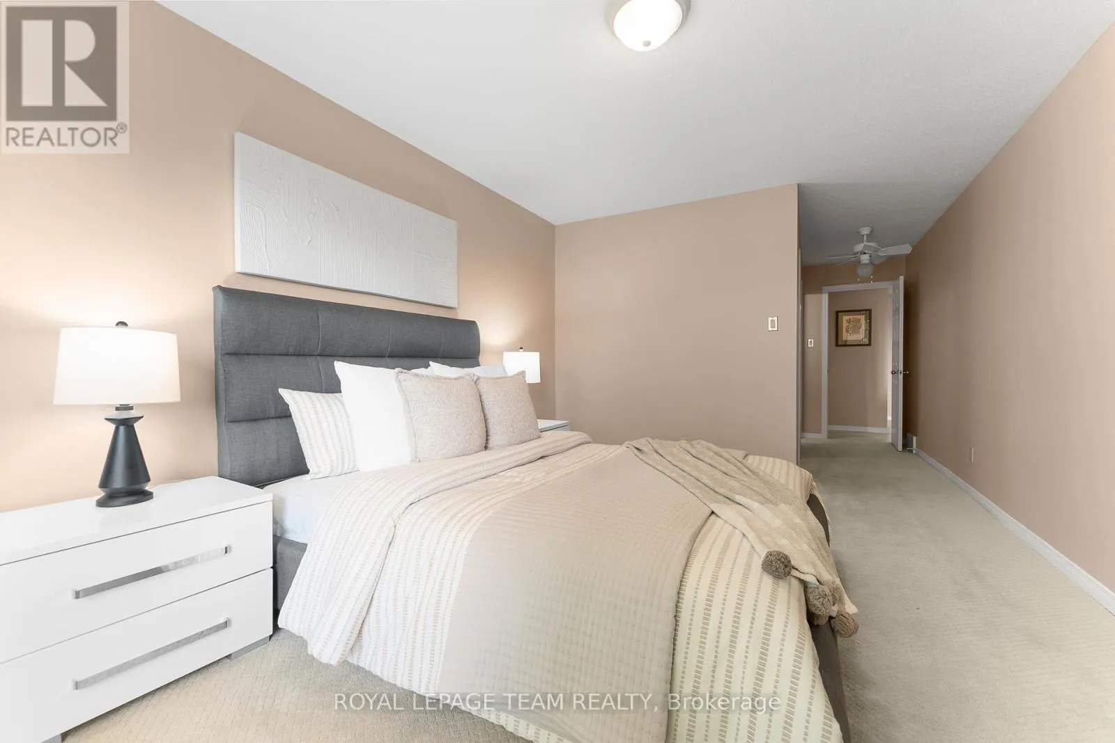 16 OYSTER BAY COURT