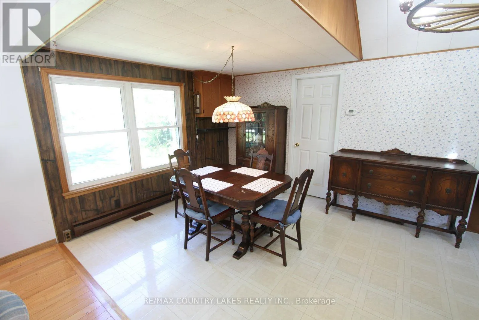 62 PARADISE ROAD