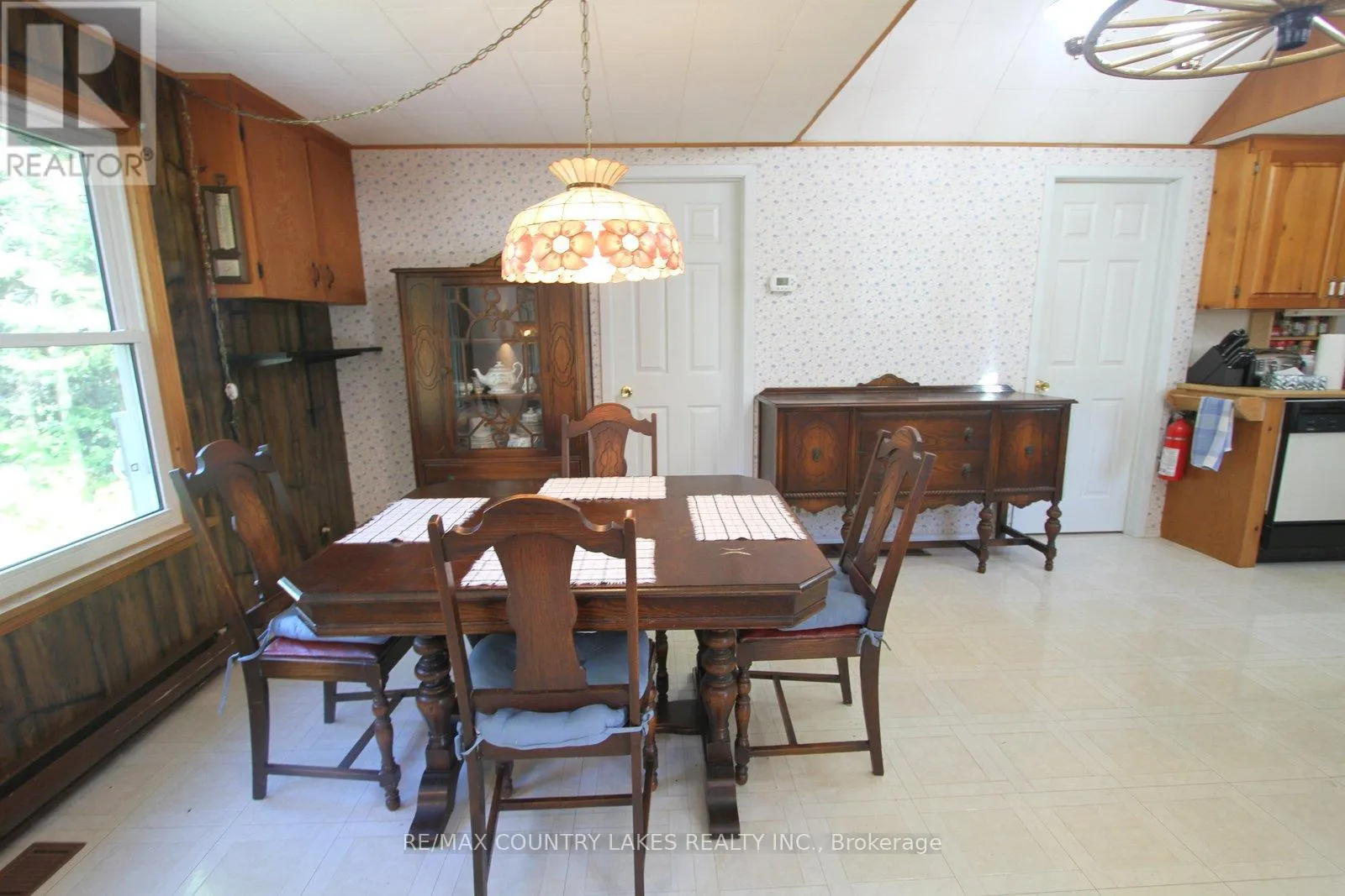 62 PARADISE ROAD