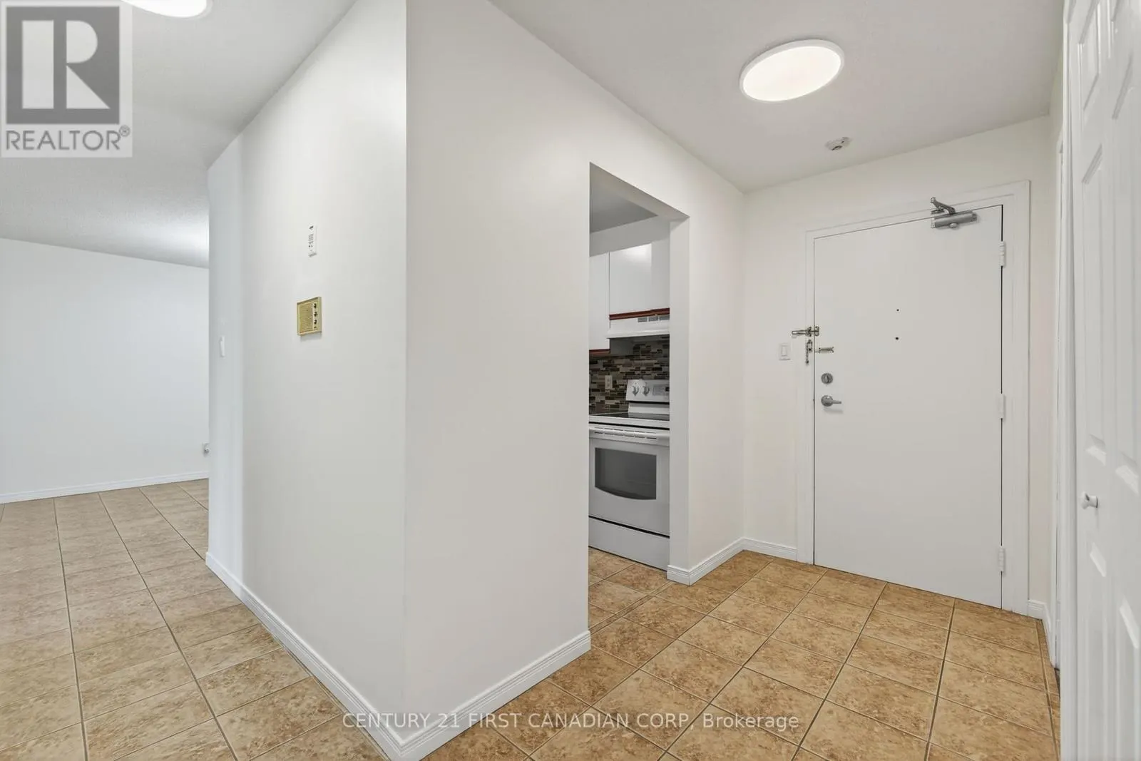 92 - 144 CONWAY DRIVE, #92