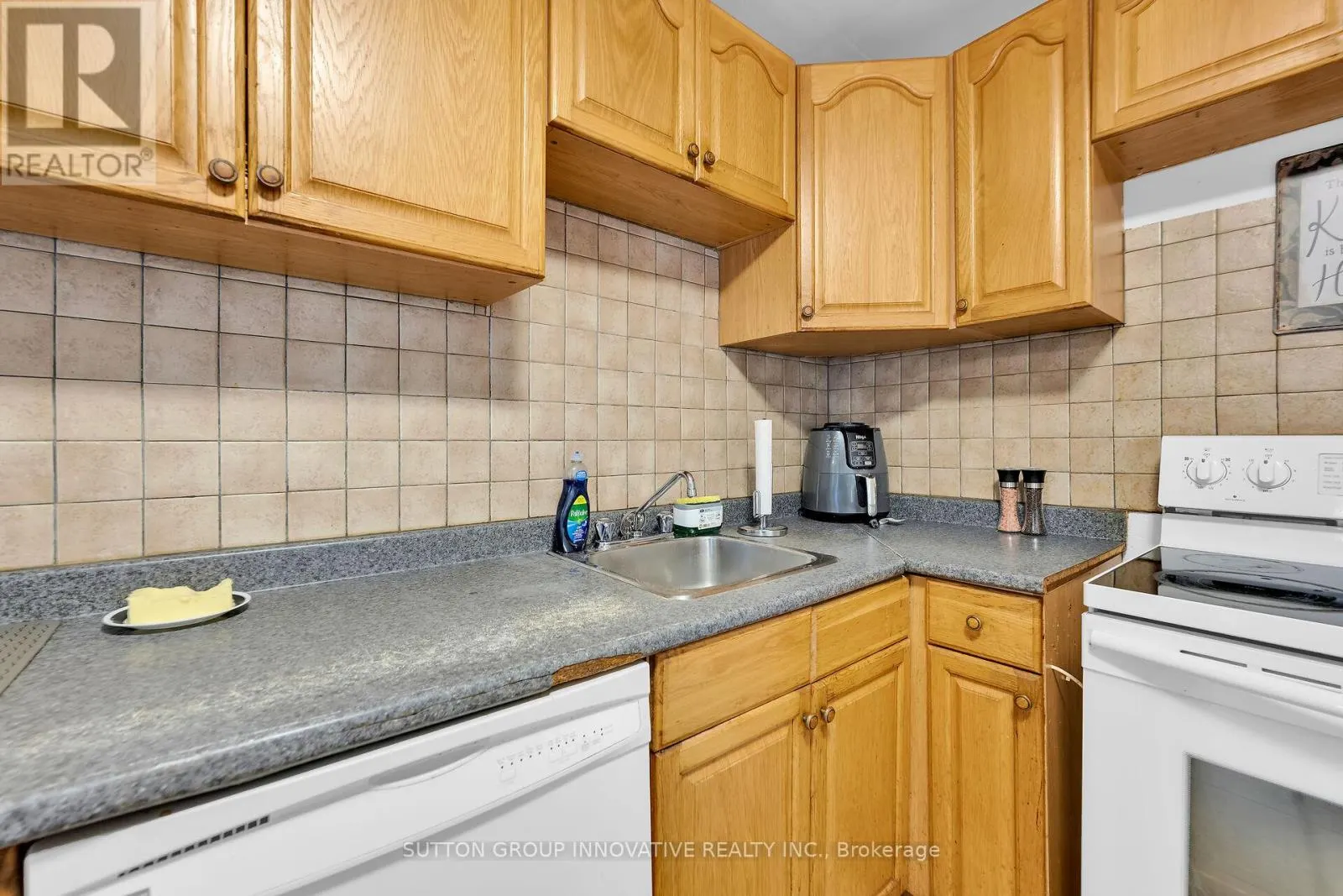 51 SHADYSIDE AVENUE