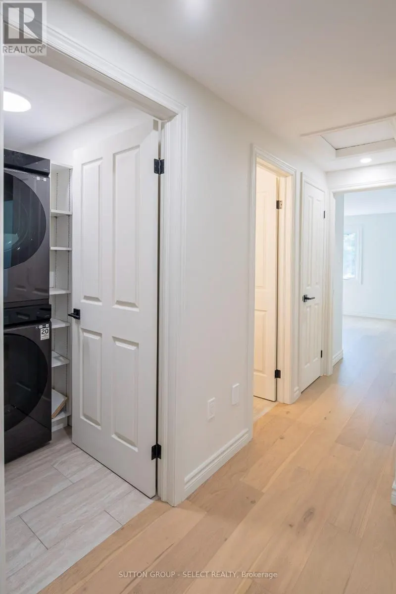 3 - 70 SUNNYSIDE DRIVE, #3