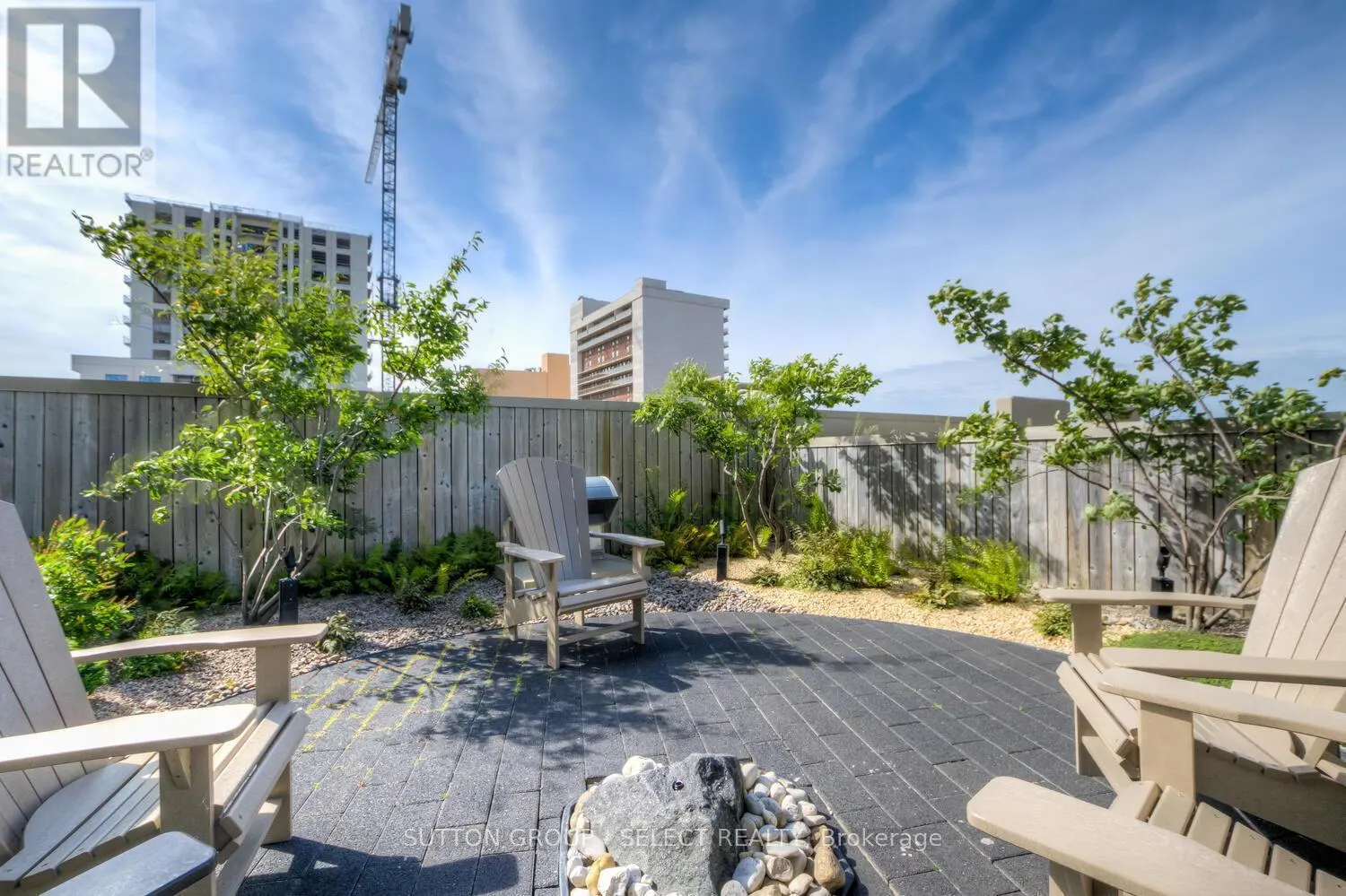 1110 - 330 RIDOUT STREET N, #1110