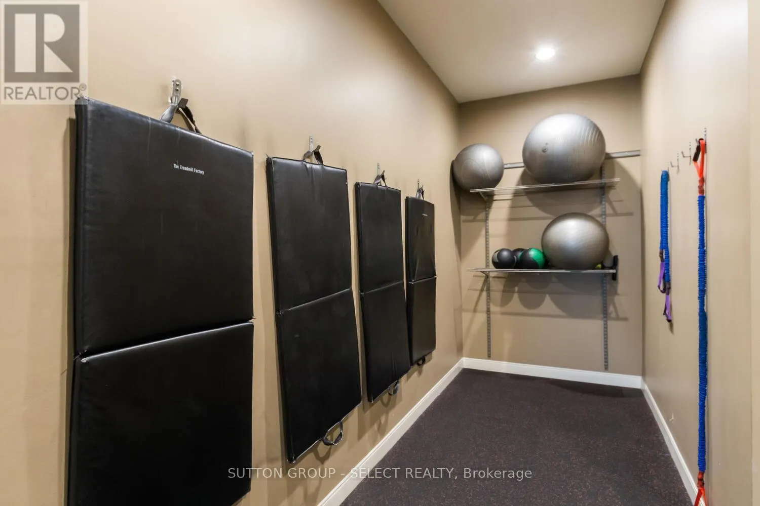 1110 - 330 RIDOUT STREET N, #1110