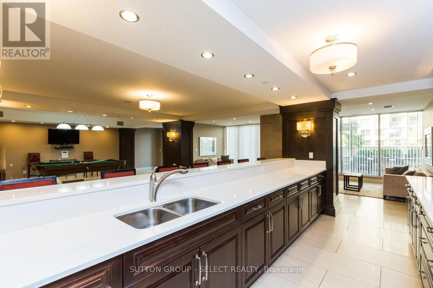1110 - 330 RIDOUT STREET N, #1110