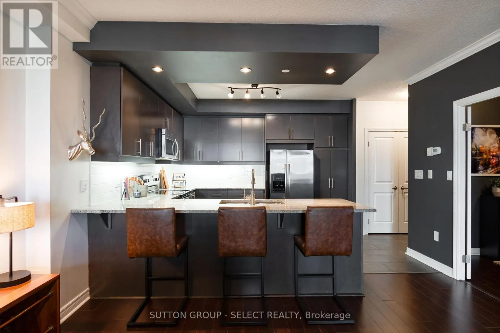 1110 - 330 RIDOUT STREET N, #1110