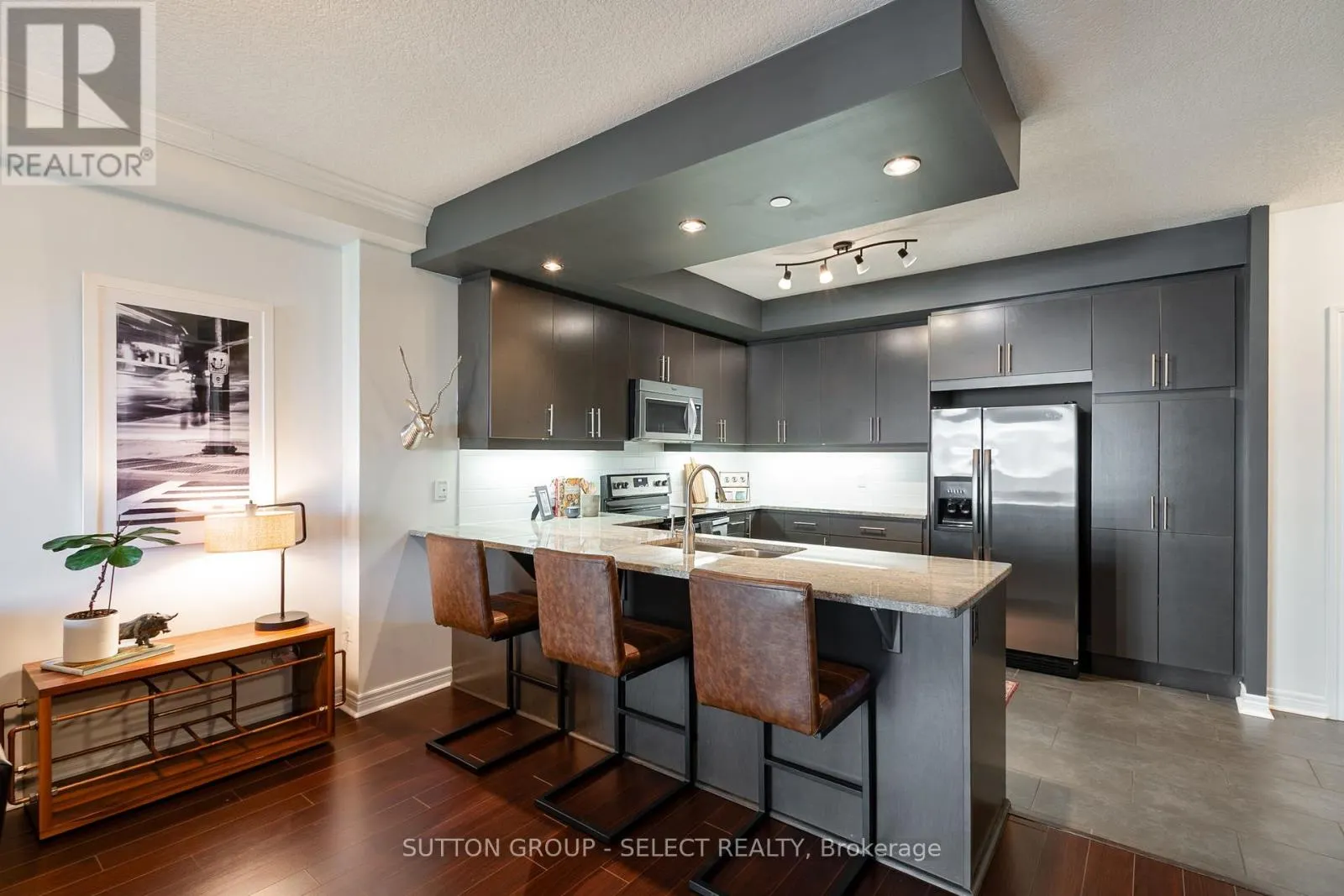 1110 - 330 RIDOUT STREET N, #1110