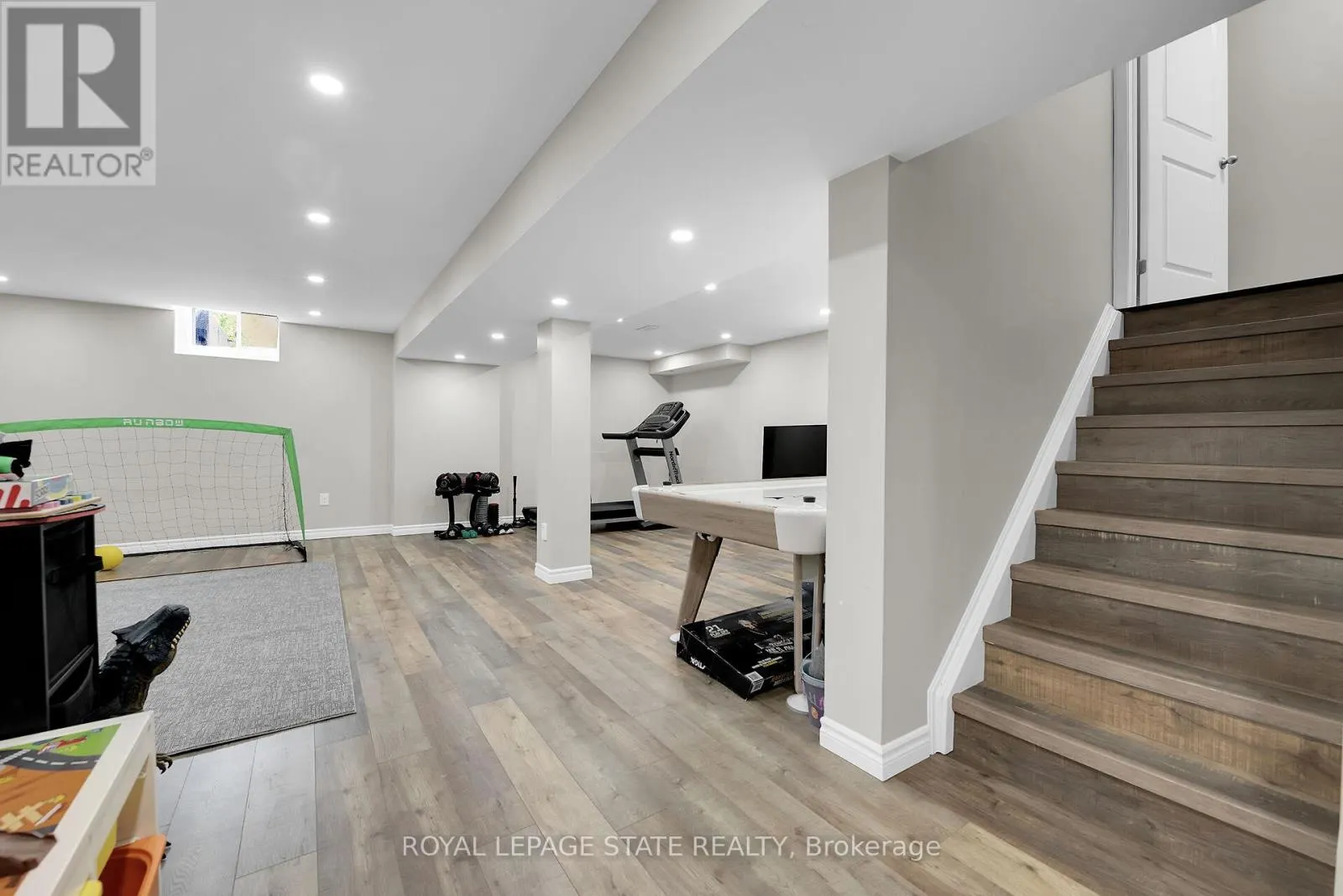 78 CHAUMONT DRIVE