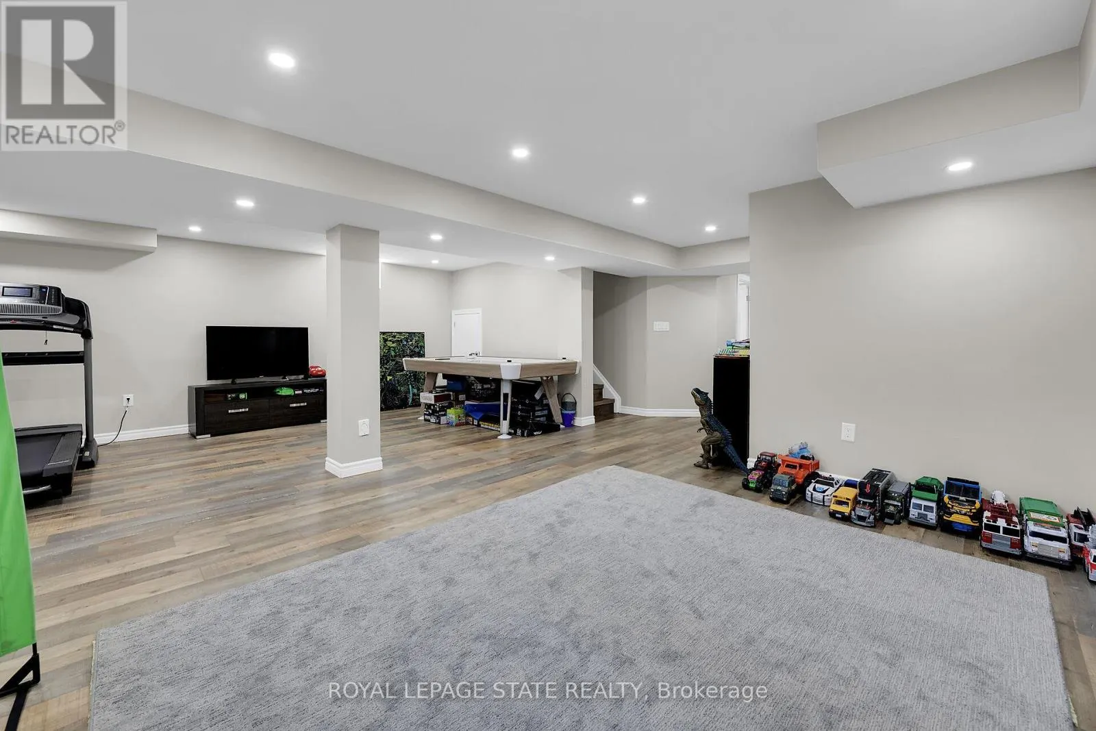 78 CHAUMONT DRIVE