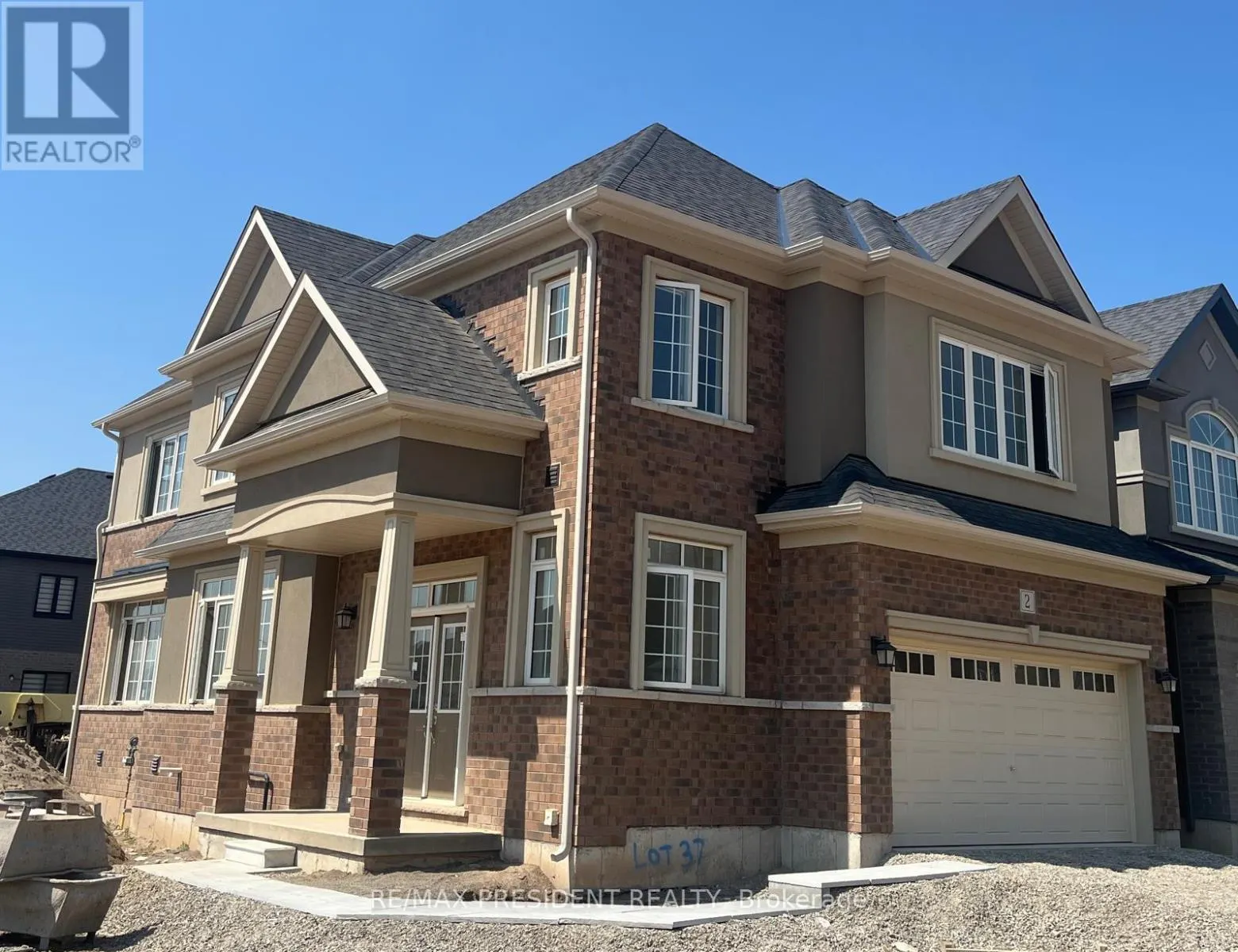 2 MCKERNAN AVENUE