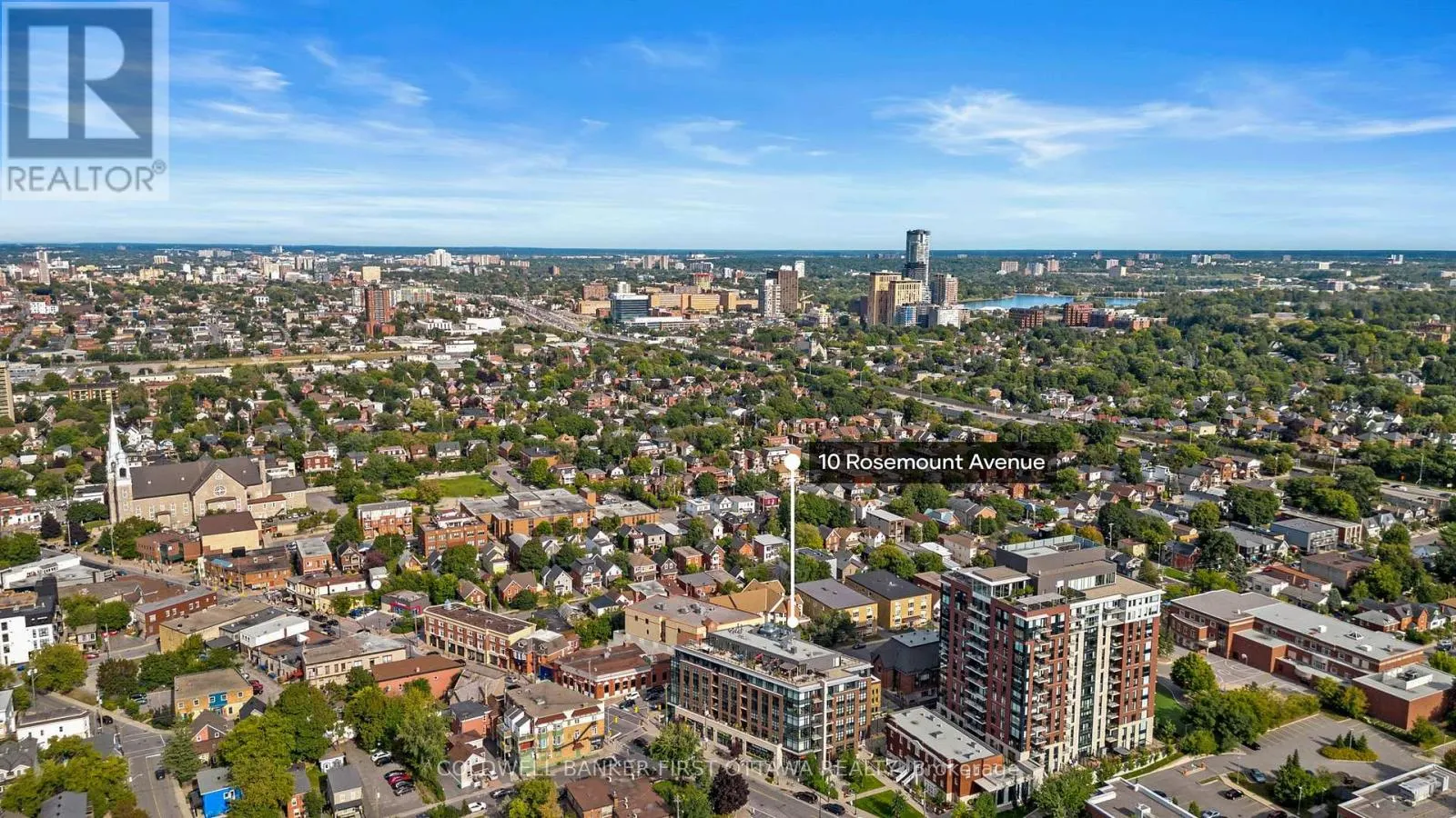 303 - 10 ROSEMOUNT AVENUE