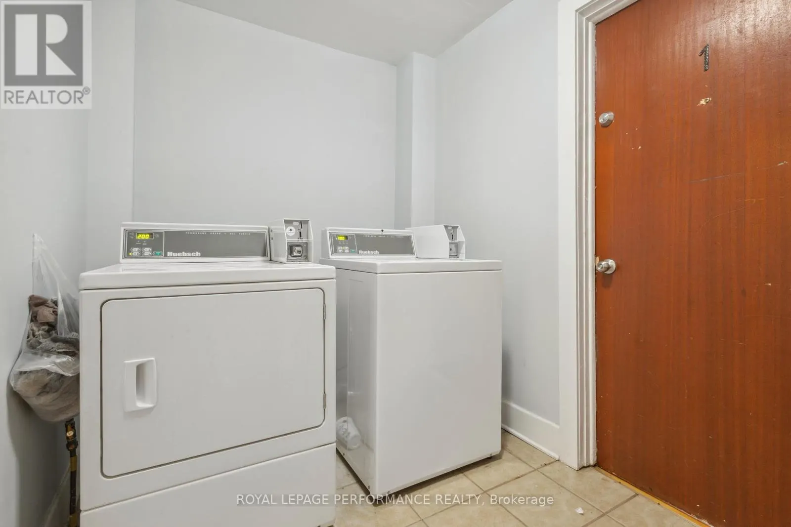 76-78-80 CAMBRIDGE STREET N