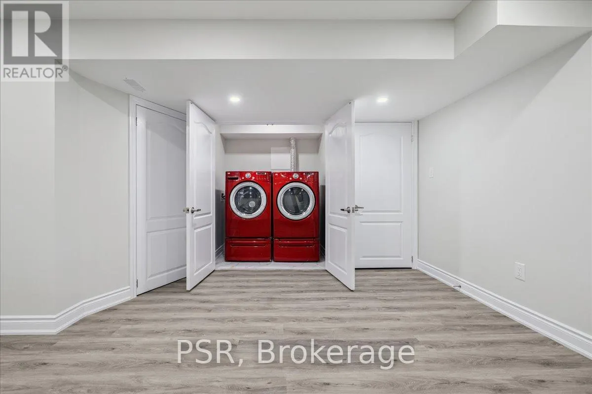38 - 60 CLOVERLEAF DRIVE