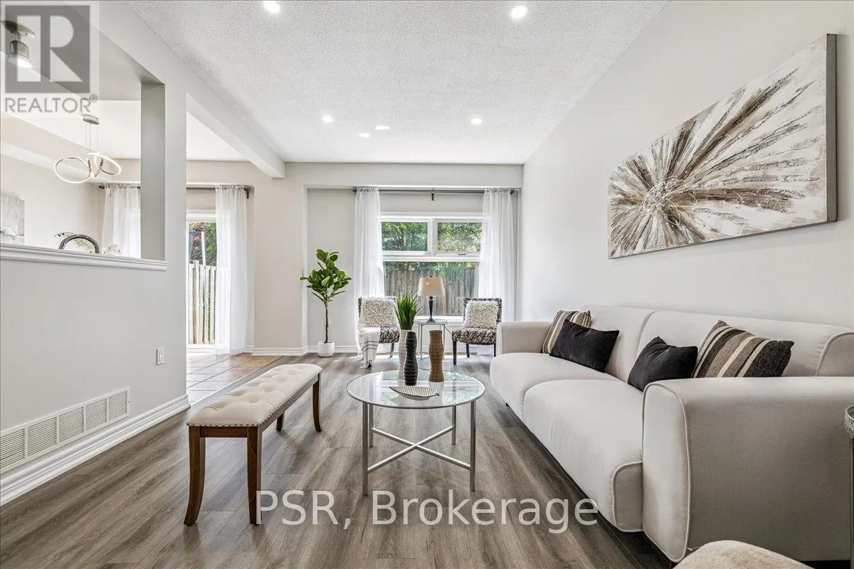 38 - 60 CLOVERLEAF DRIVE