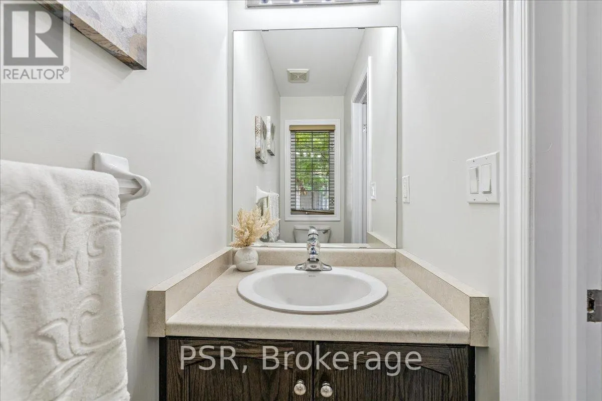 38 - 60 CLOVERLEAF DRIVE