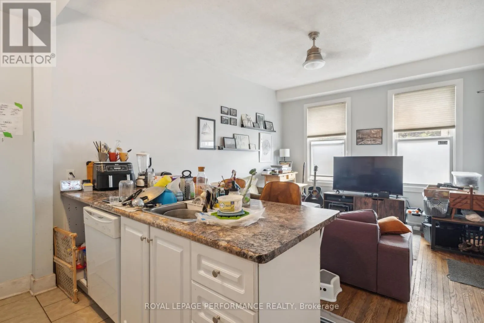 76-78-80 CAMBRIDGE STREET N