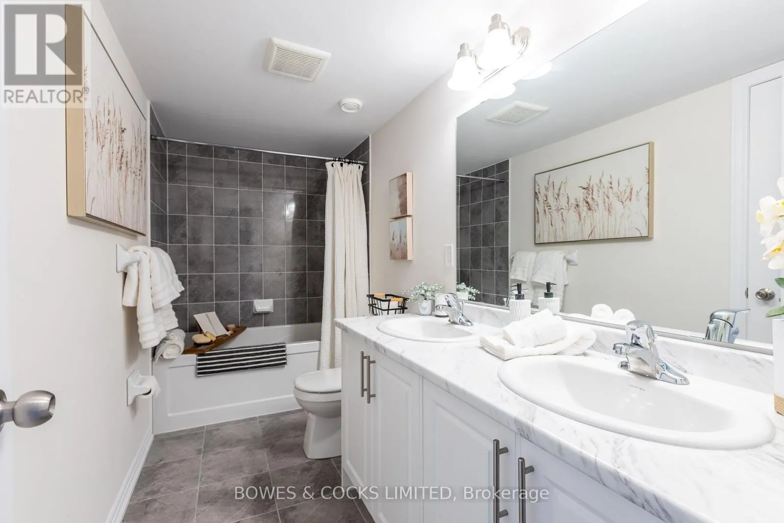 102 - 50 MAPLE STREET, #102