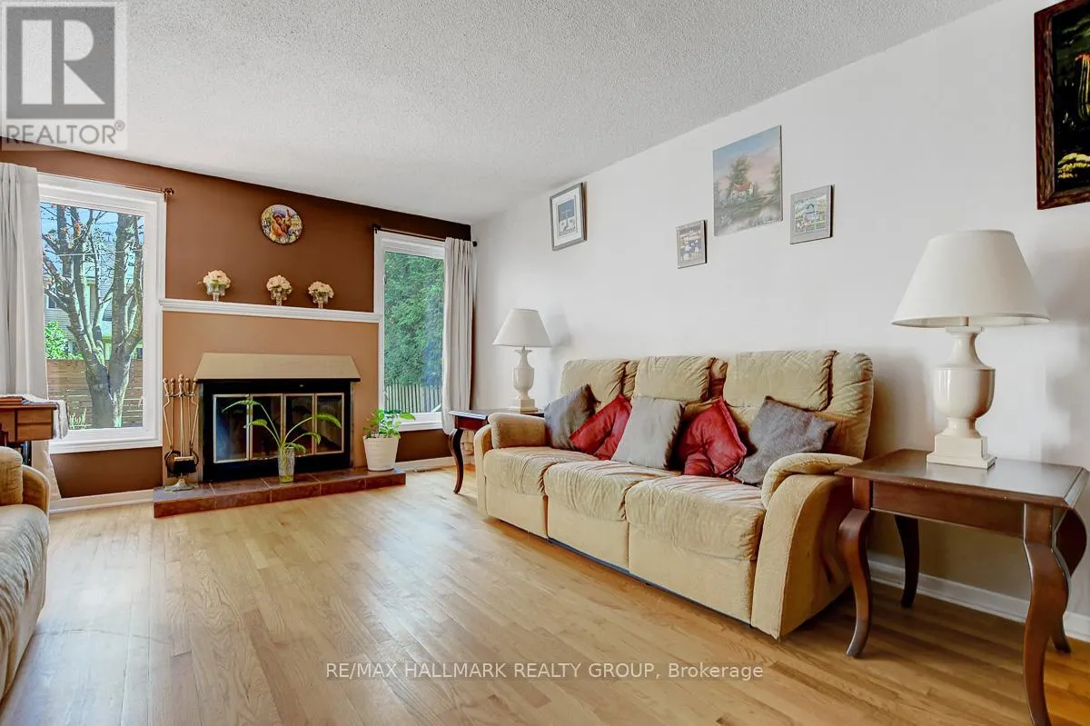 6078 RIVERCREST DRIVE