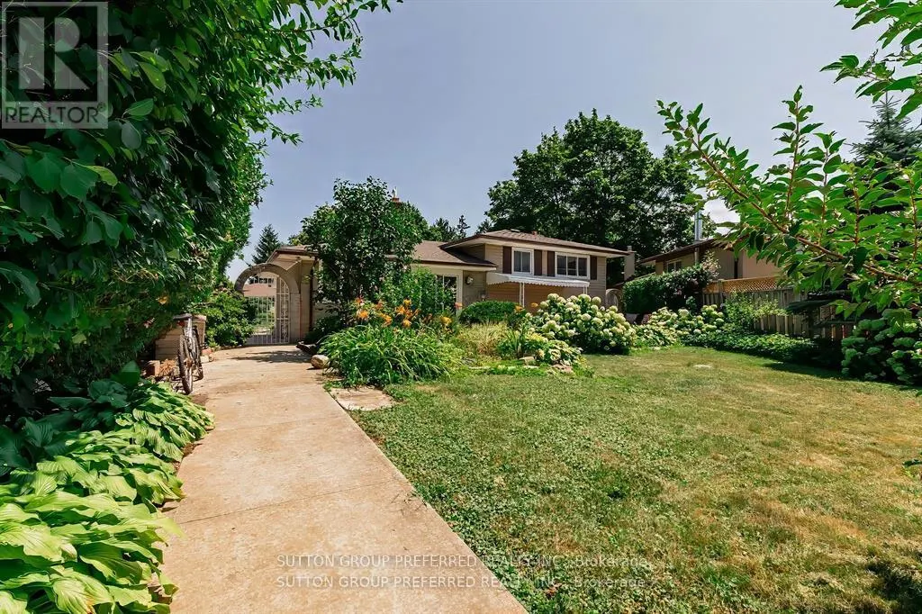 378 HUDSON DRIVE
