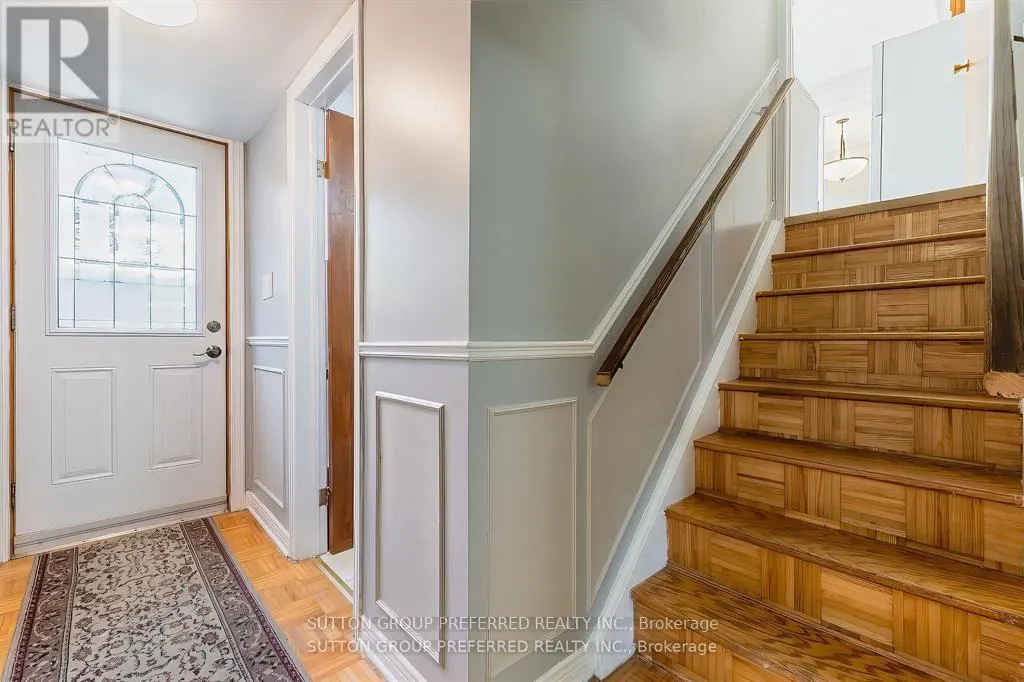 378 HUDSON DRIVE