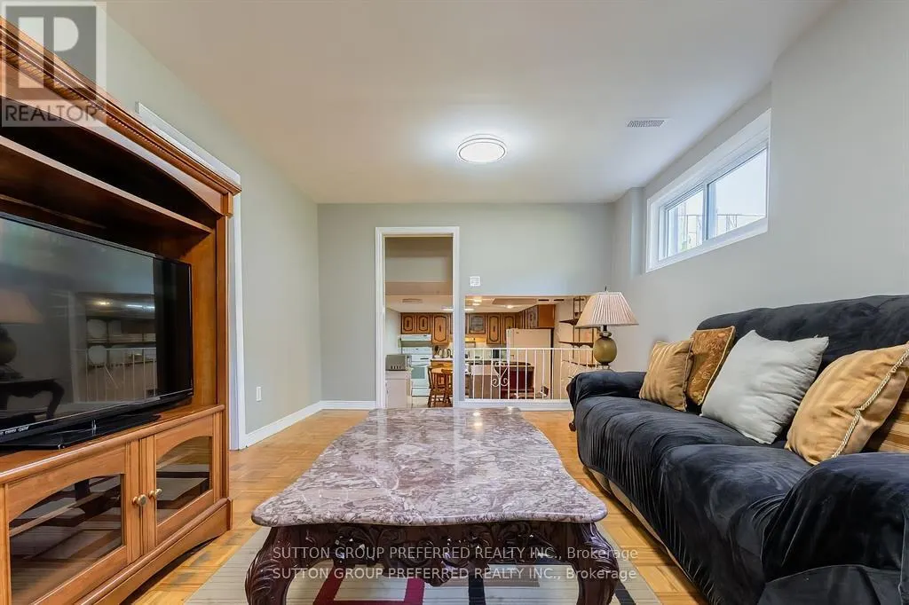 378 HUDSON DRIVE