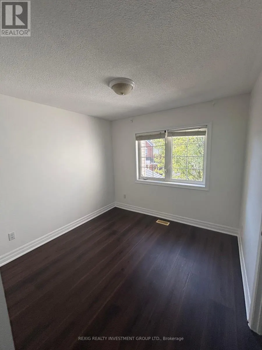 40 - 100 BEDDOE DRIVE