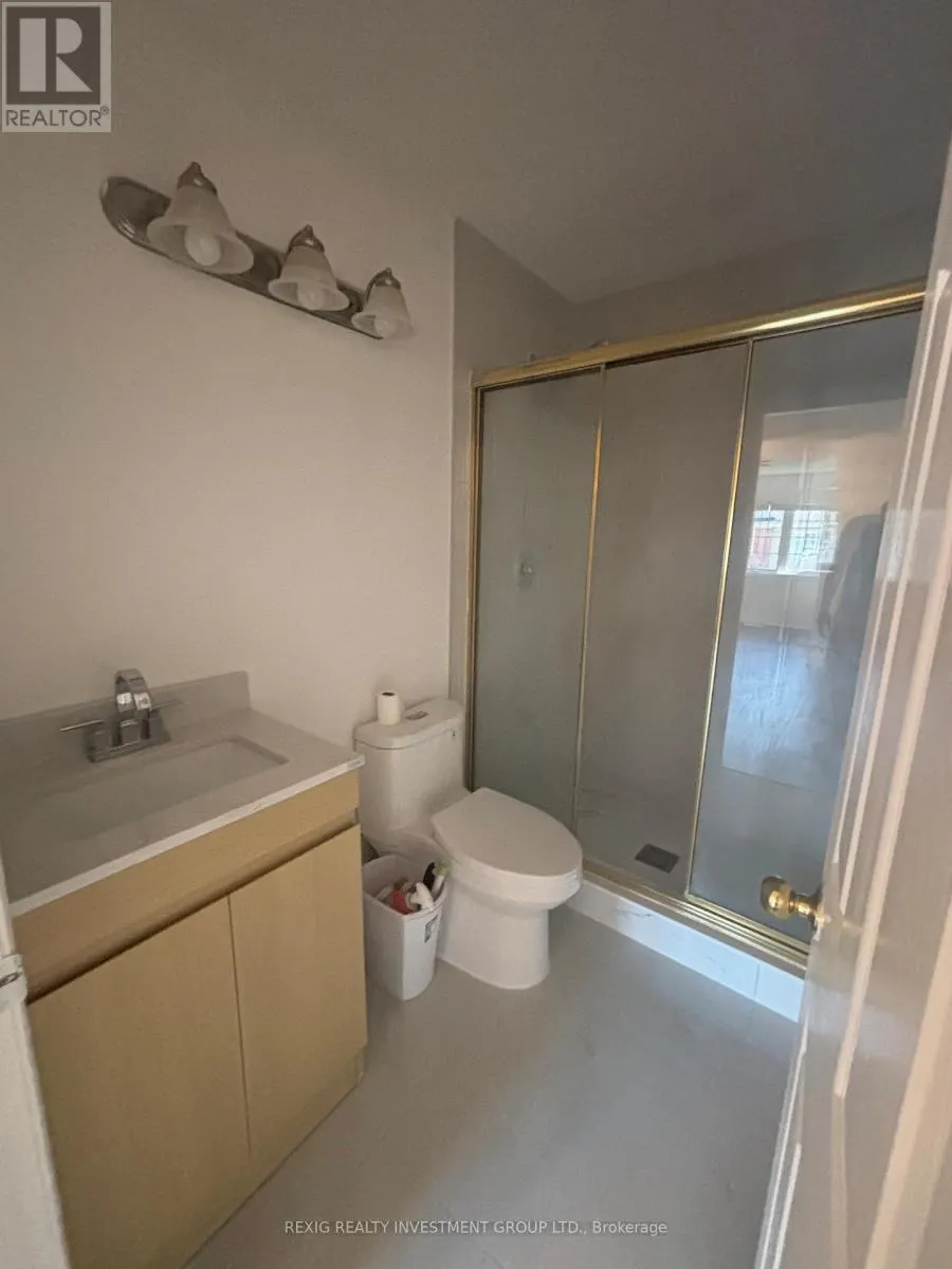 40 - 100 BEDDOE DRIVE