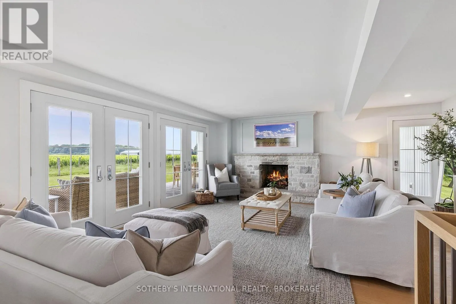 1219 LAKESHORE ROAD