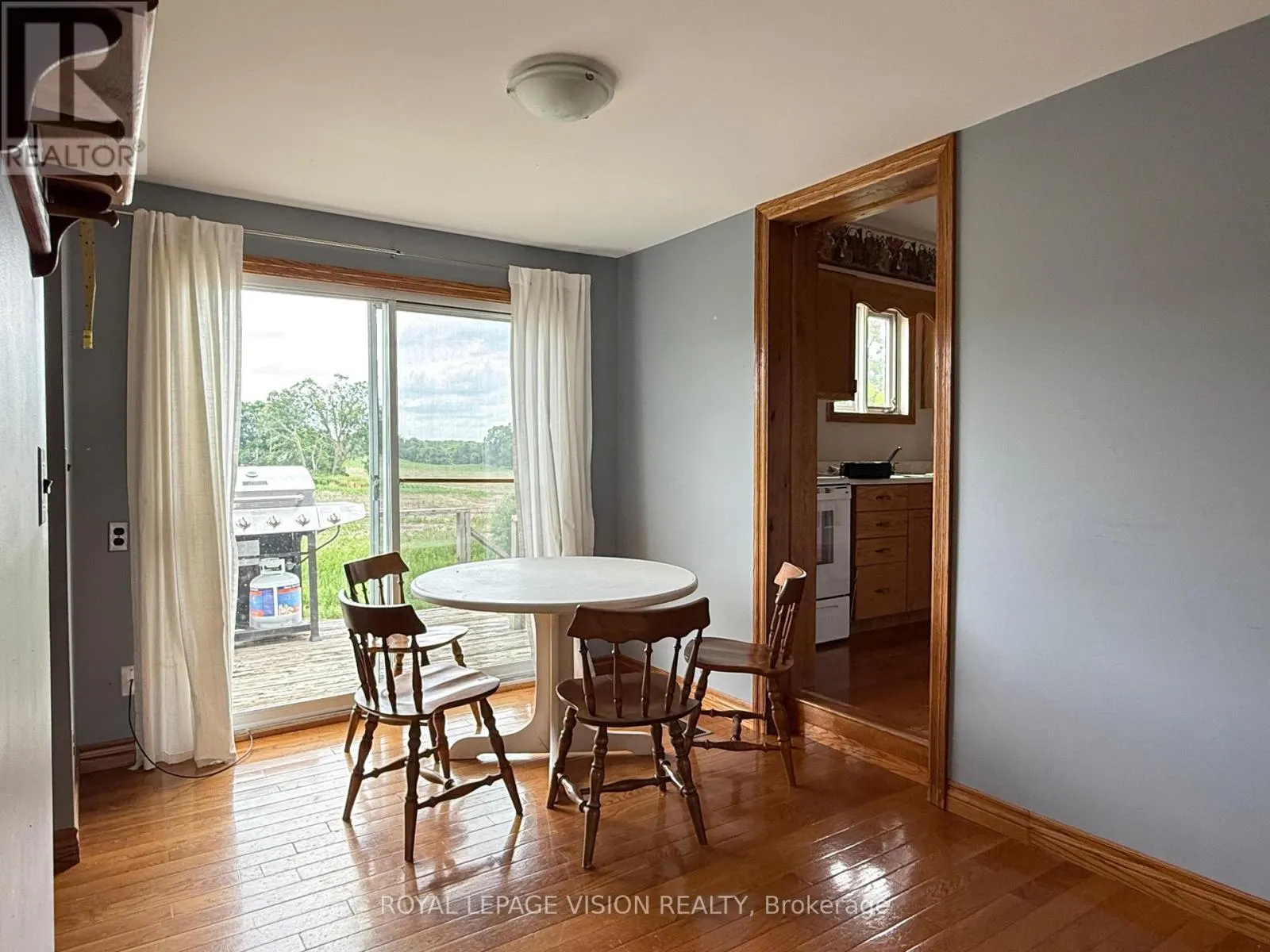 1304 HUNT CLUB ROAD