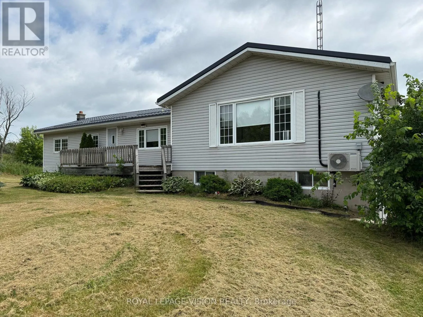 1304 HUNT CLUB ROAD