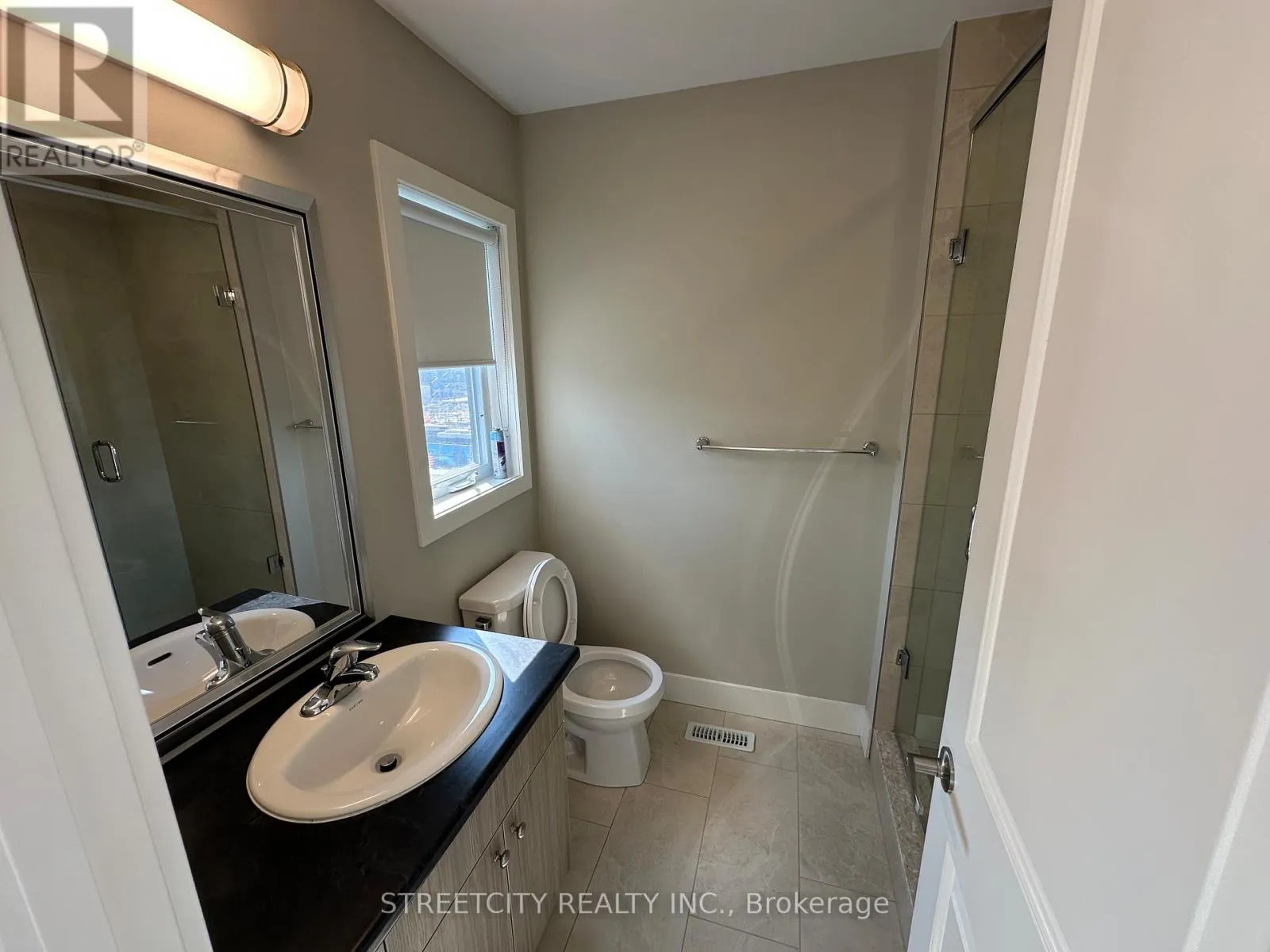 29 - 177 EDGEVALLEY ROAD, #29