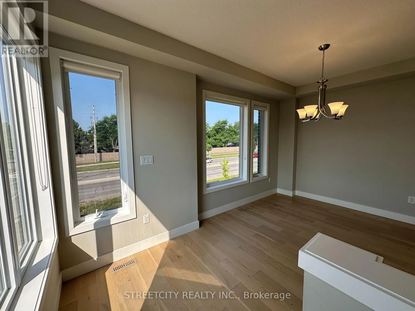 29 - 177 EDGEVALLEY ROAD, #29