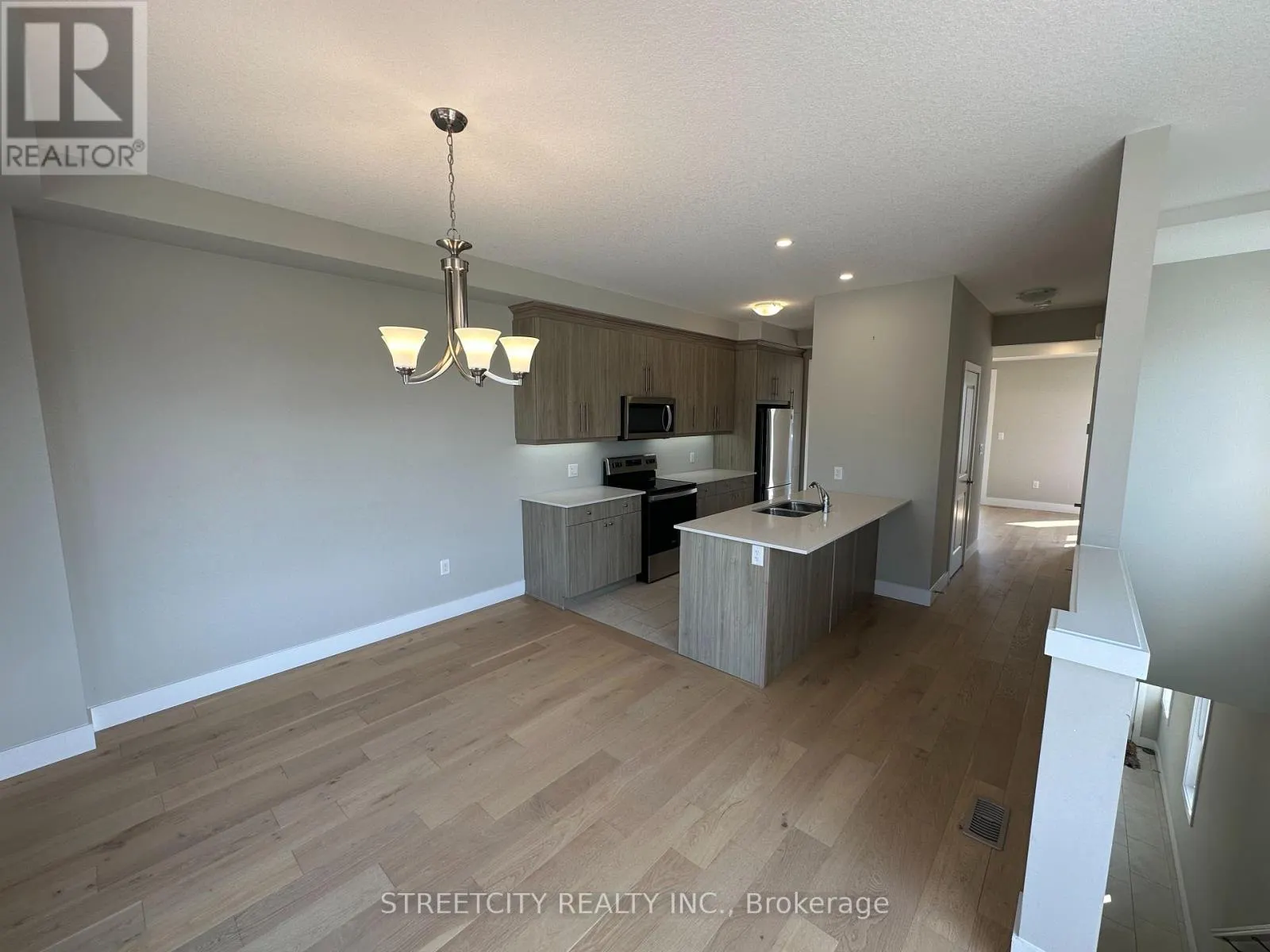 29 - 177 EDGEVALLEY ROAD, #29