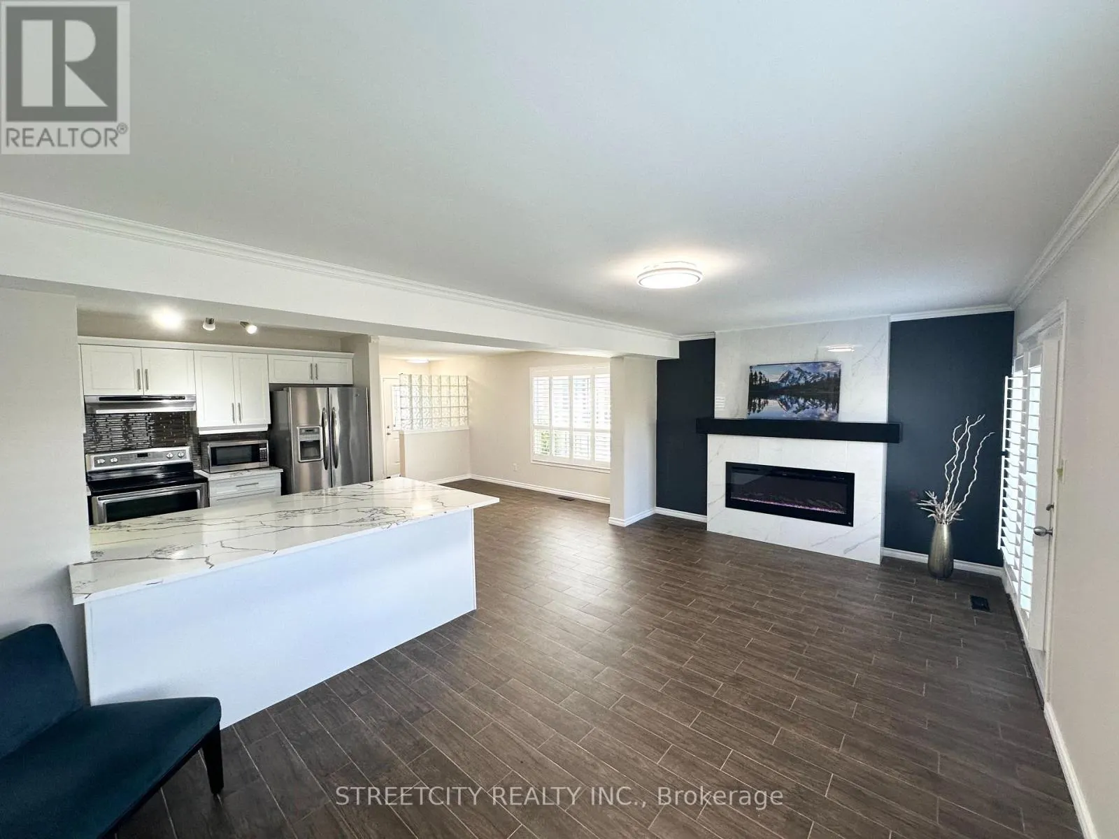 3053 MEADOWGATE BOULEVARD