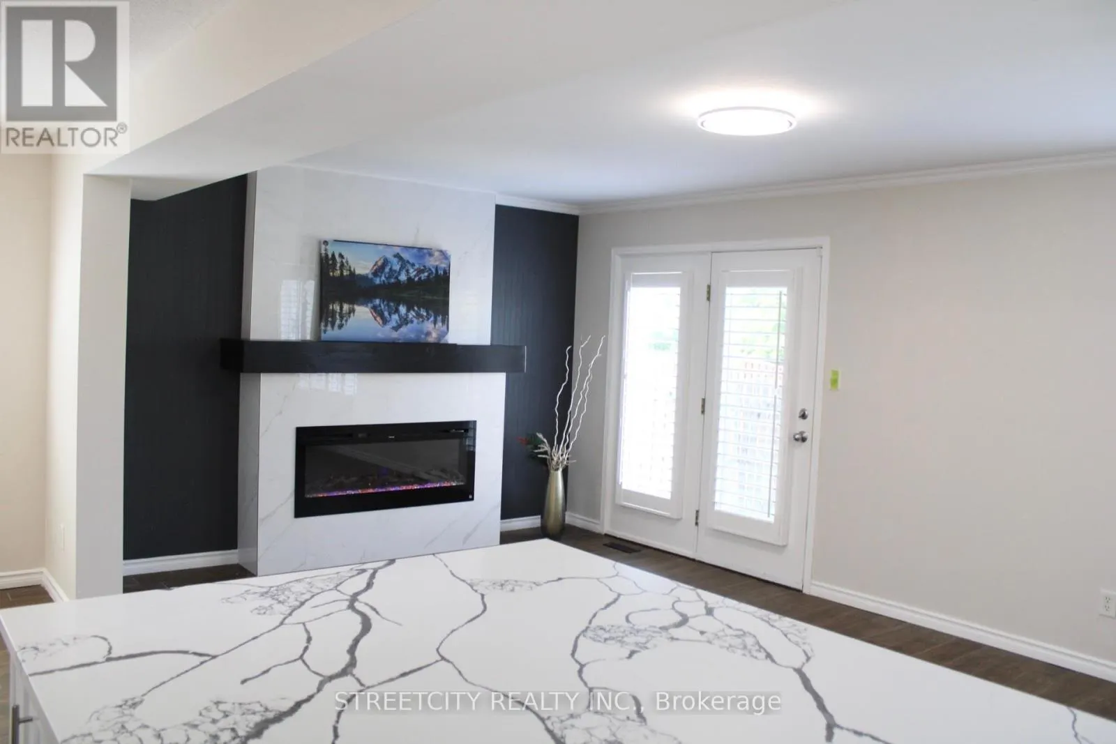 3053 MEADOWGATE BOULEVARD