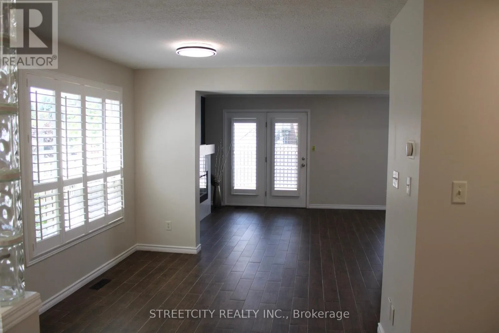 3053 MEADOWGATE BOULEVARD