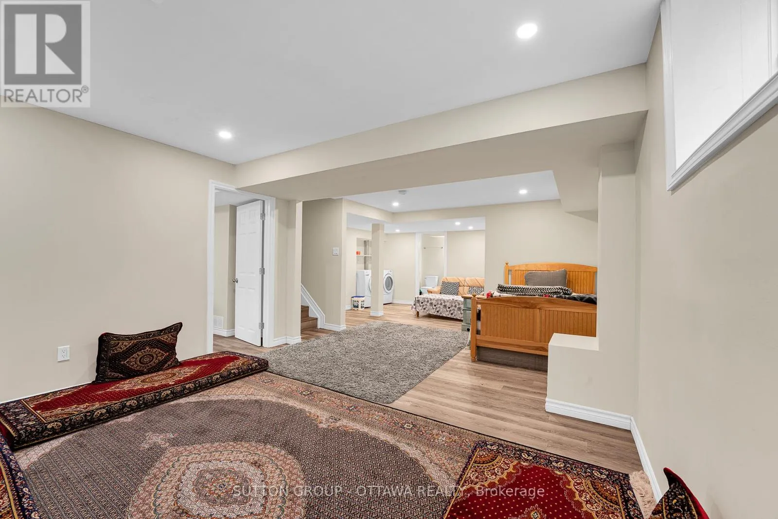 354 HAILEYBURY STREET